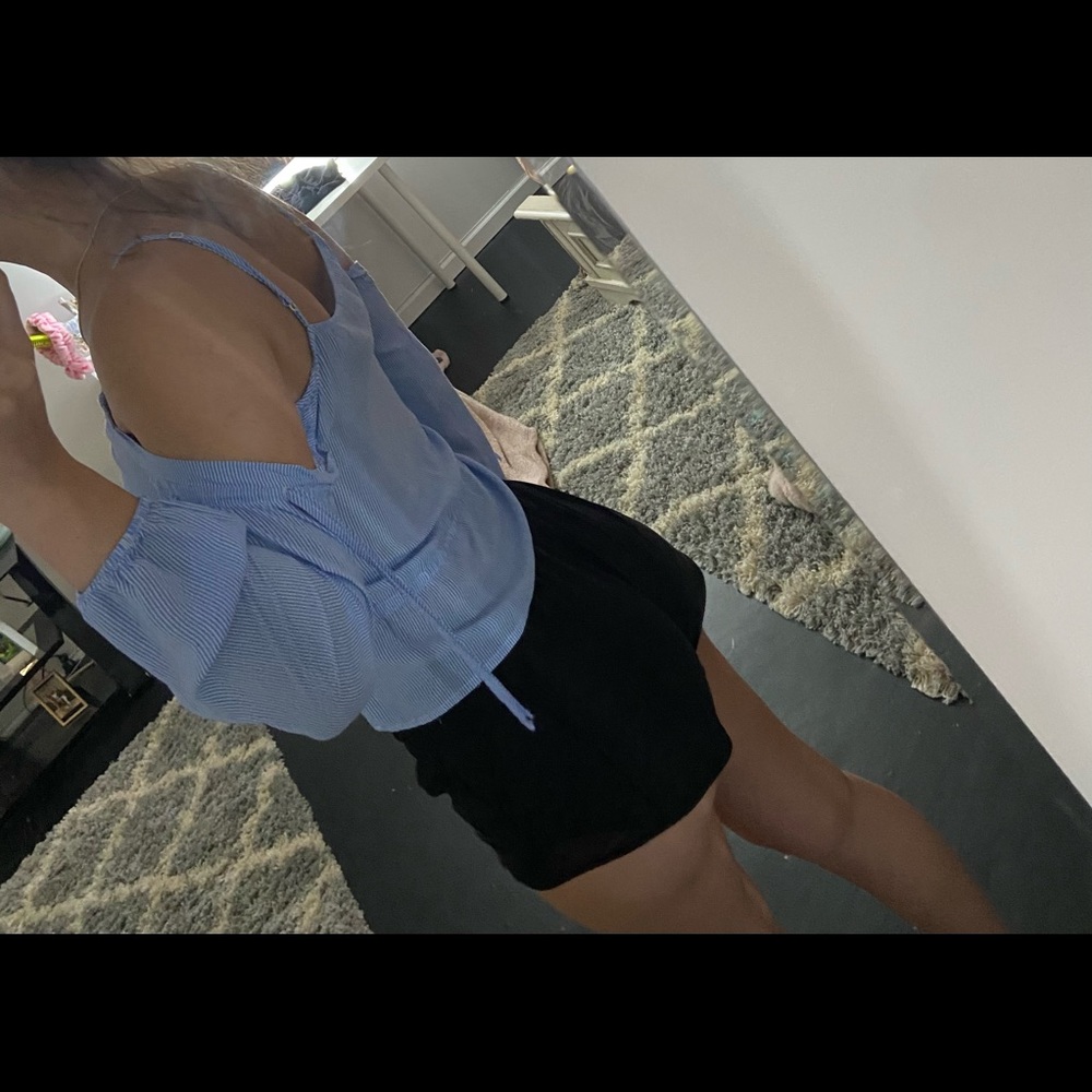 H&M top - Picture 2 of 2